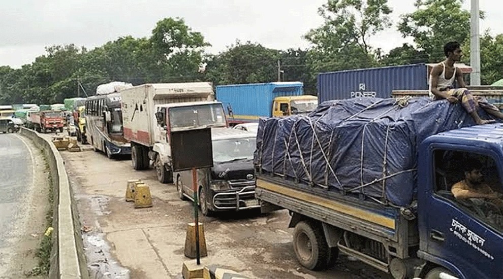 ঢাকা-সিলেট ৬ লেন মহাসড়কের সুফলে বাধা ১০ কিলোমিটার সড়ক